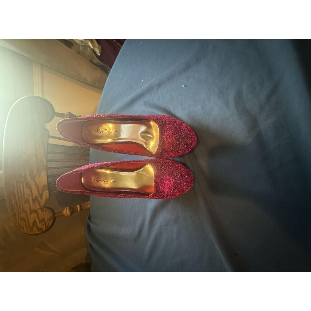 Eye-candy Women's Red Courts